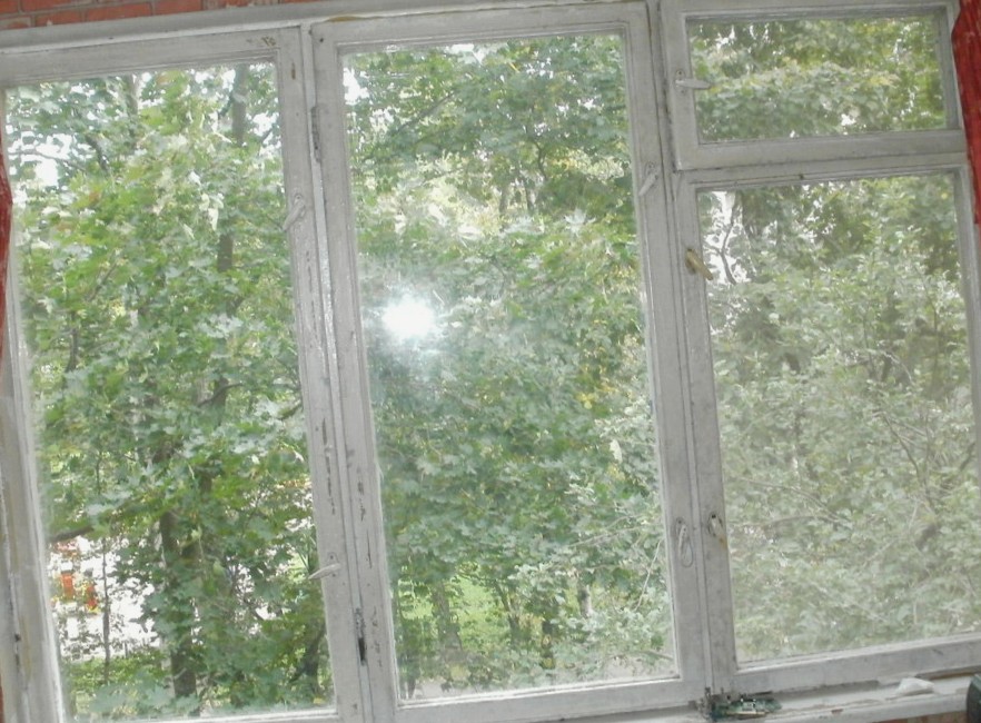 Деревянное окно