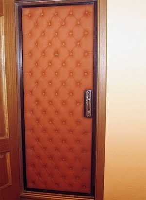 Материалы для оббивки входной двери