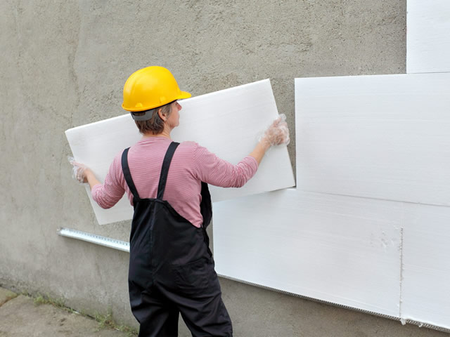 Пенопласт — популярный материал для утепления стен снаружи