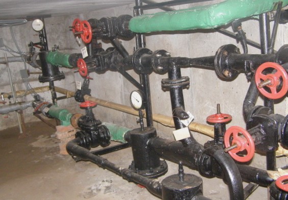 Сложная схема отопление в подвале дома