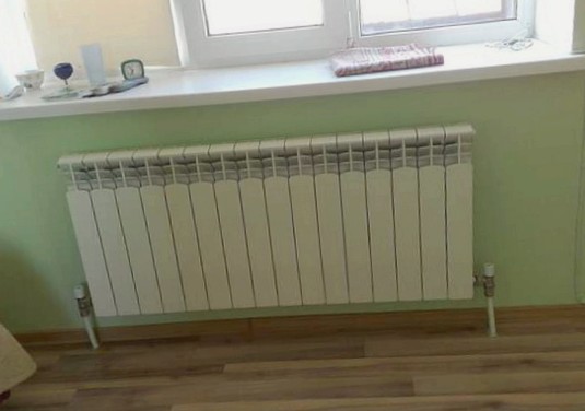 В квартире может быть радиатор с нижним подключением