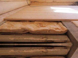 Как правильно утеплить деревянные полы своими руками