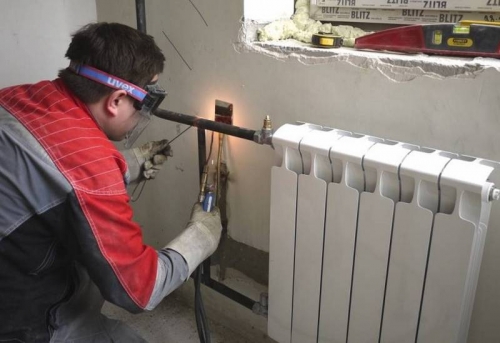 Замена радиатора с установкой байпаса в Москве