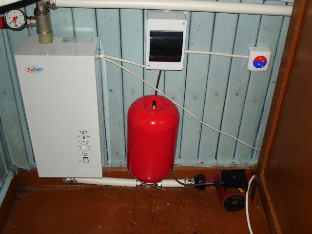 Подключение расширительного бака к закрытой системе отопления