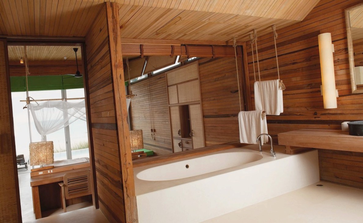 ванная деревянная