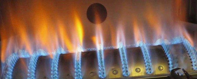 Газ или электричество? Какое отопление выгоднее и дешевле для частного дома?