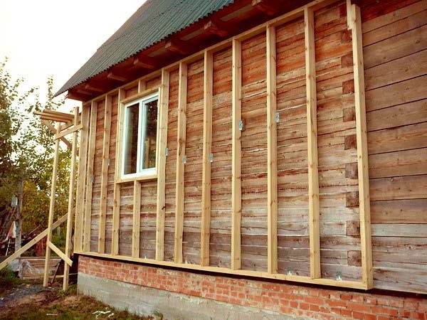 Каркас из бруса для утепления стен деревянного дома