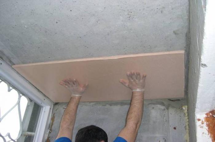 Пенополистиролом можно утеплять потолок внутри помещения