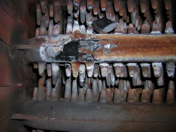 Коррозия металла под воздействием антифриза может привести к поломке нагревателей